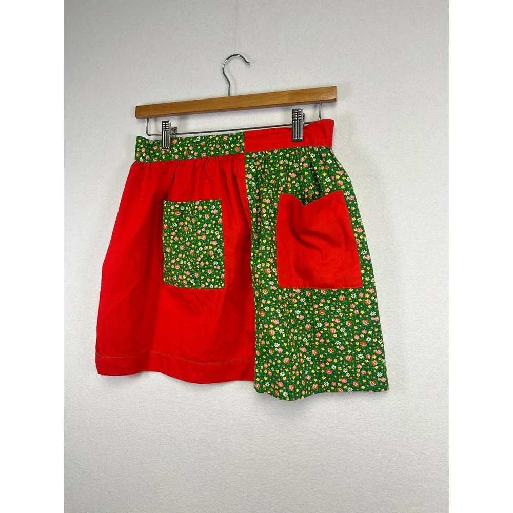 Vintage Half Apron Red Floral Pockets Patchwork Kitchen Baking Cooking Retro S/M